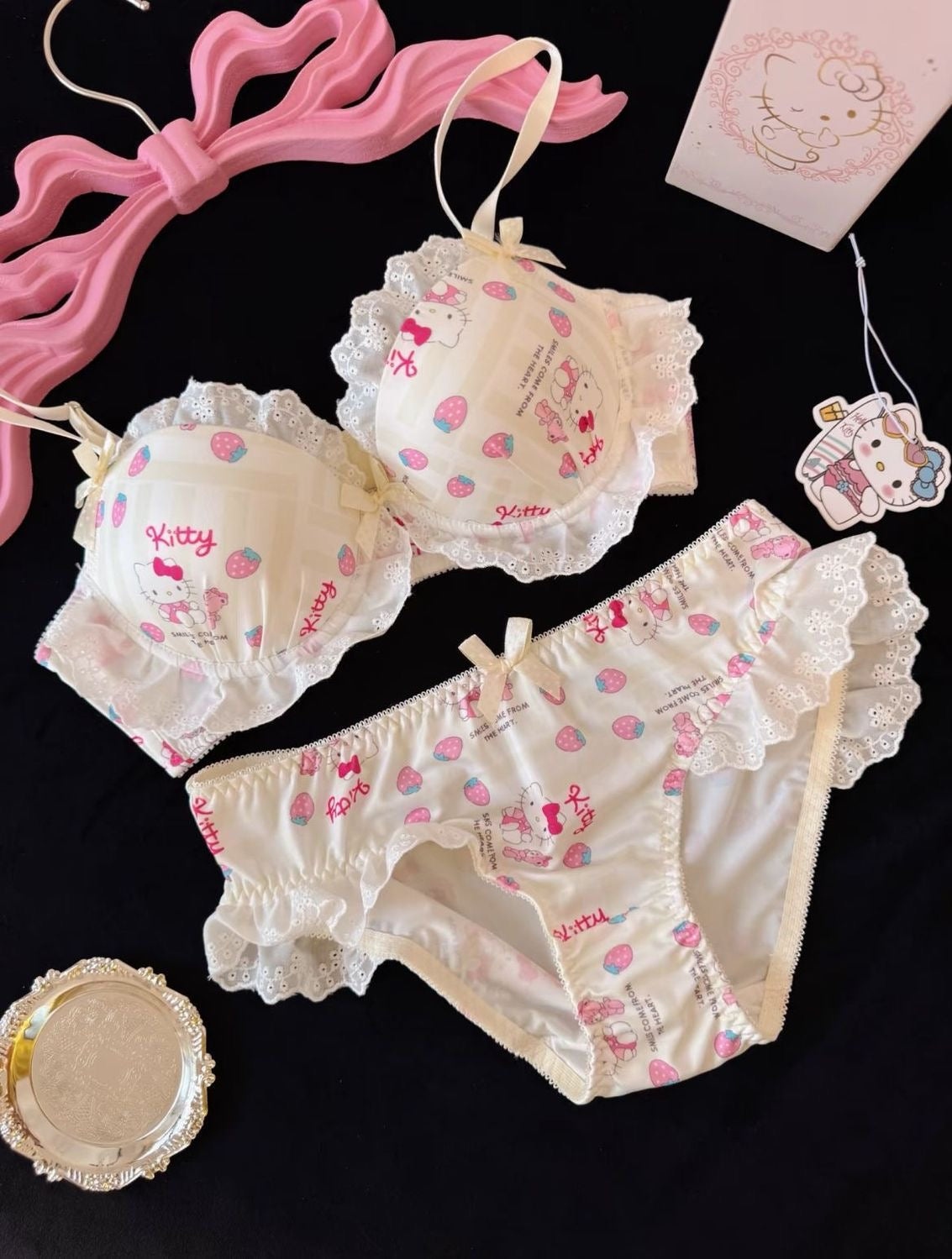 Hello kitty Lace Trim Cotton Underwire Bra Panties Lingerie Set