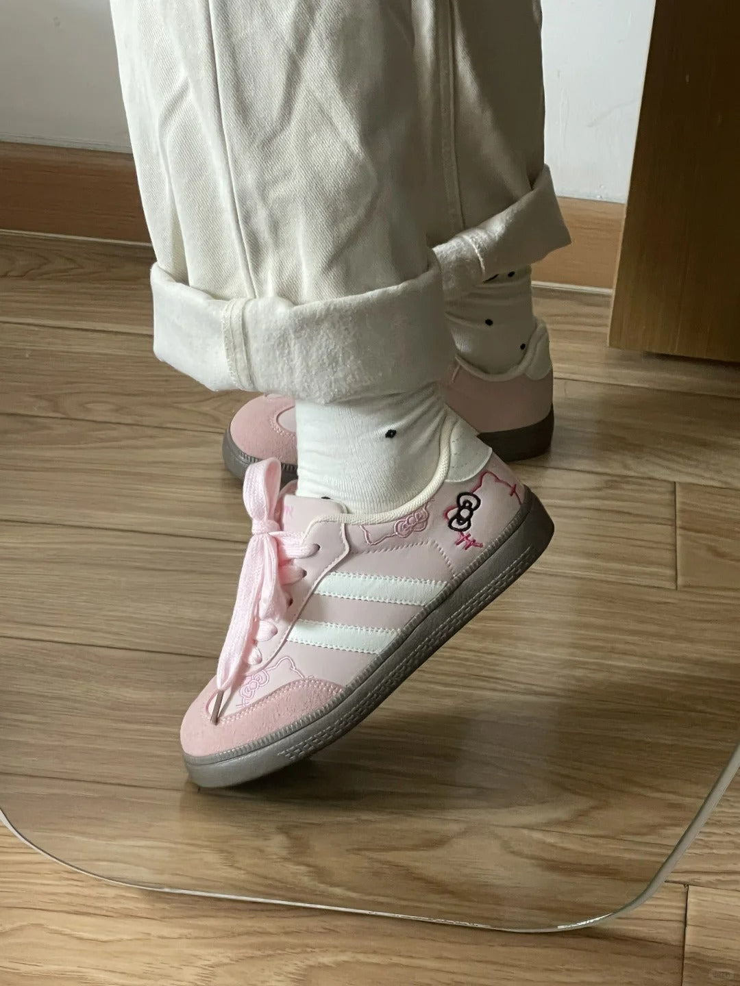 Hello kitty Embroidery Cute Sneakers Casual Fashion Shoes