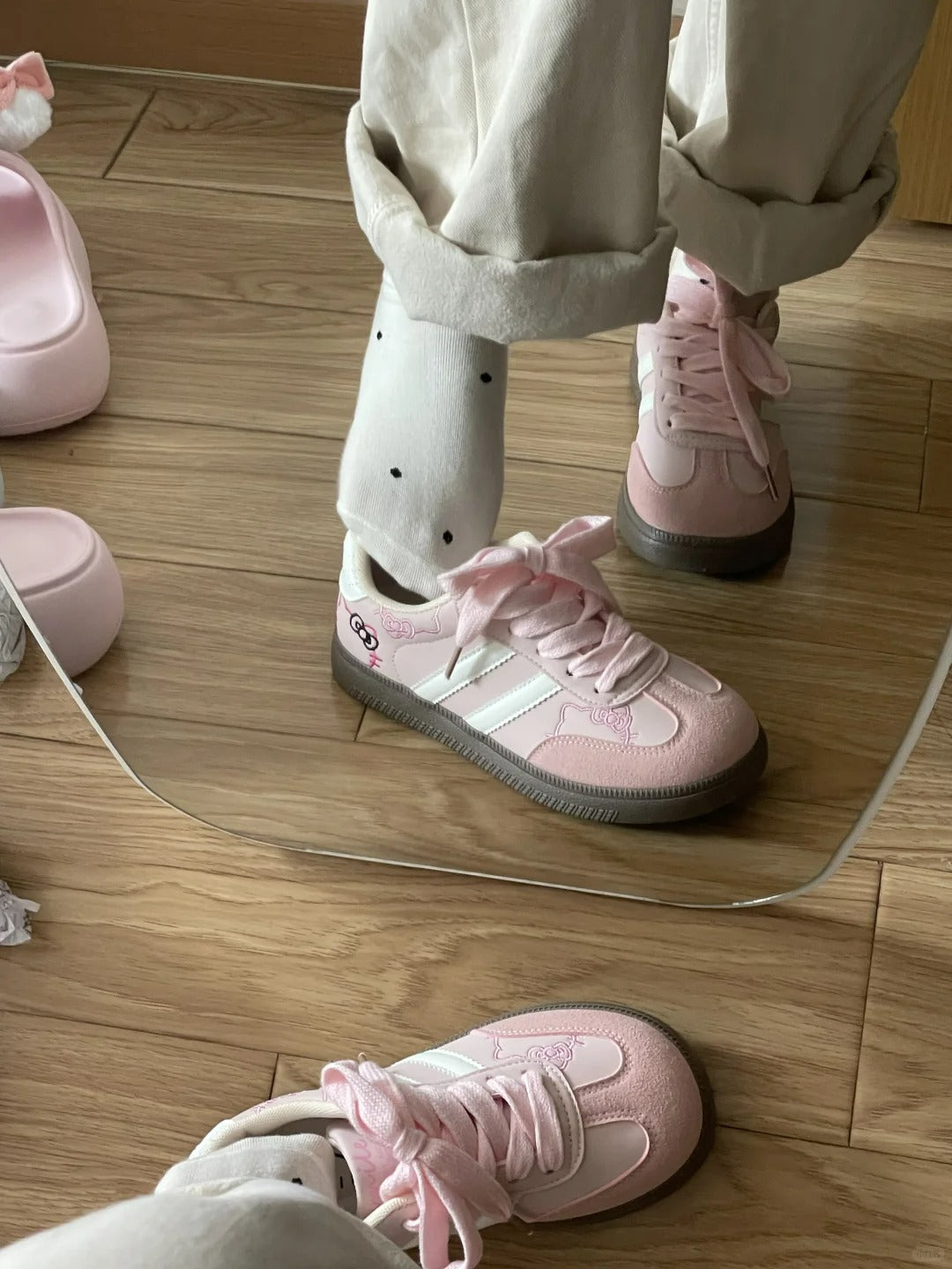 Hello kitty Embroidery Cute Sneakers Casual Fashion Shoes