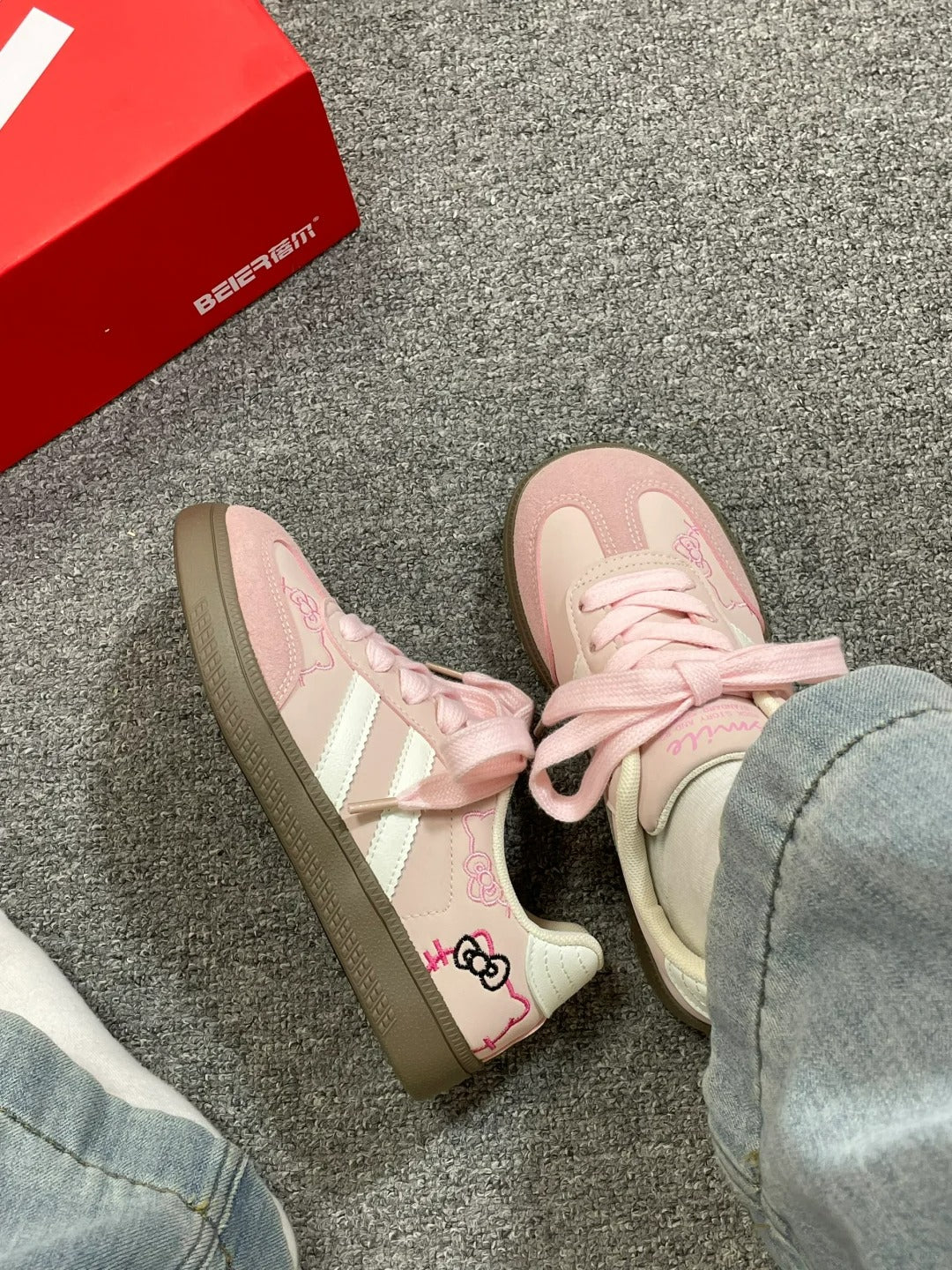 Hello kitty Embroidery Cute Sneakers Casual Fashion Shoes