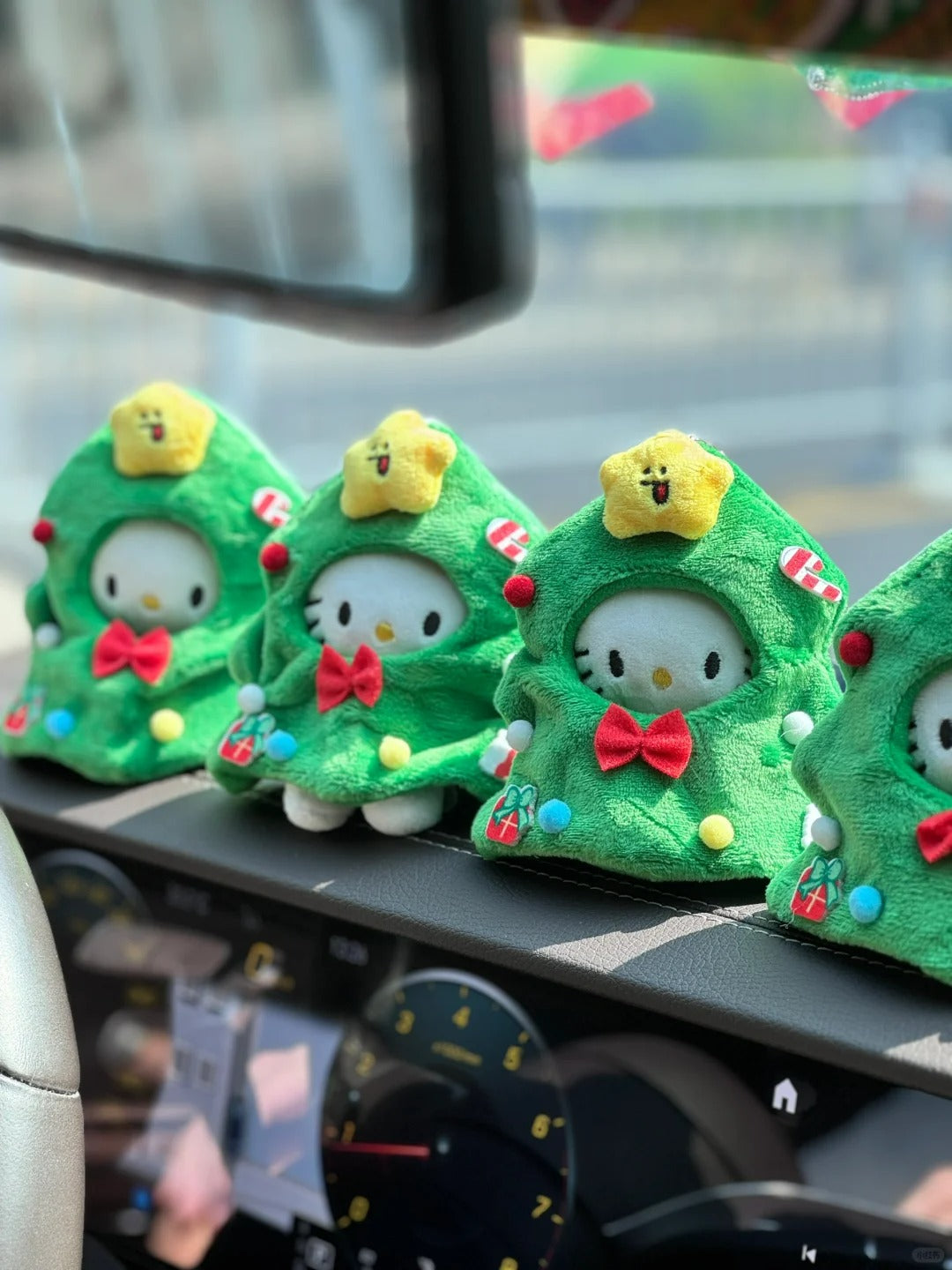 HelloKitty Christmas Plushie Keychain