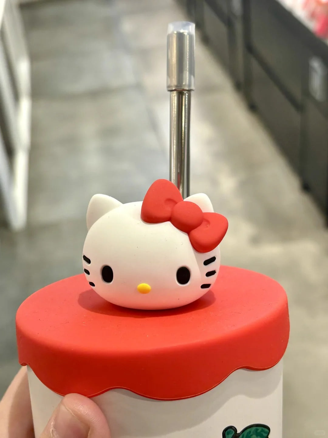 Hello Kitty Straw Stainless Steel vacuum bottle 580ml