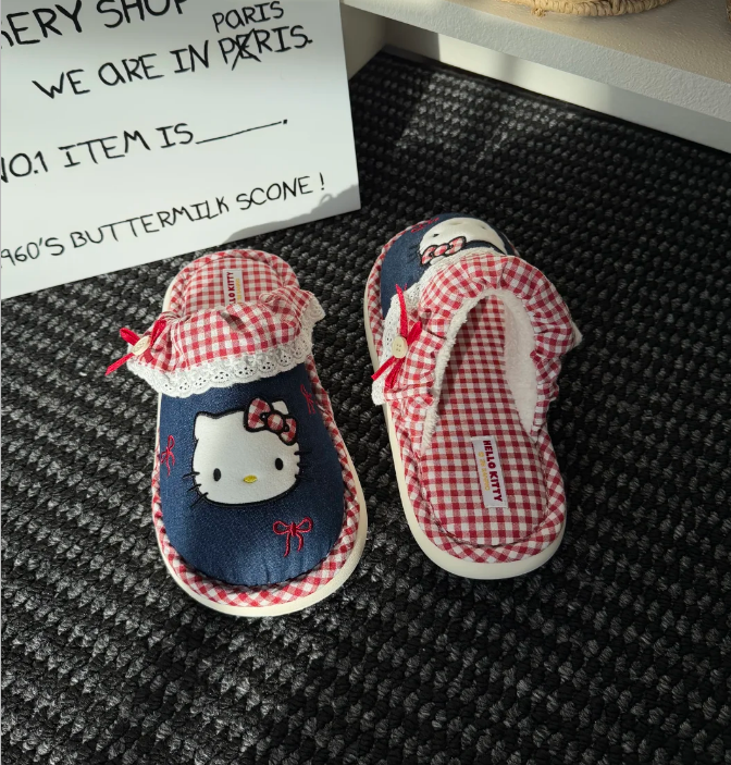 HK lace-trimmed slippers