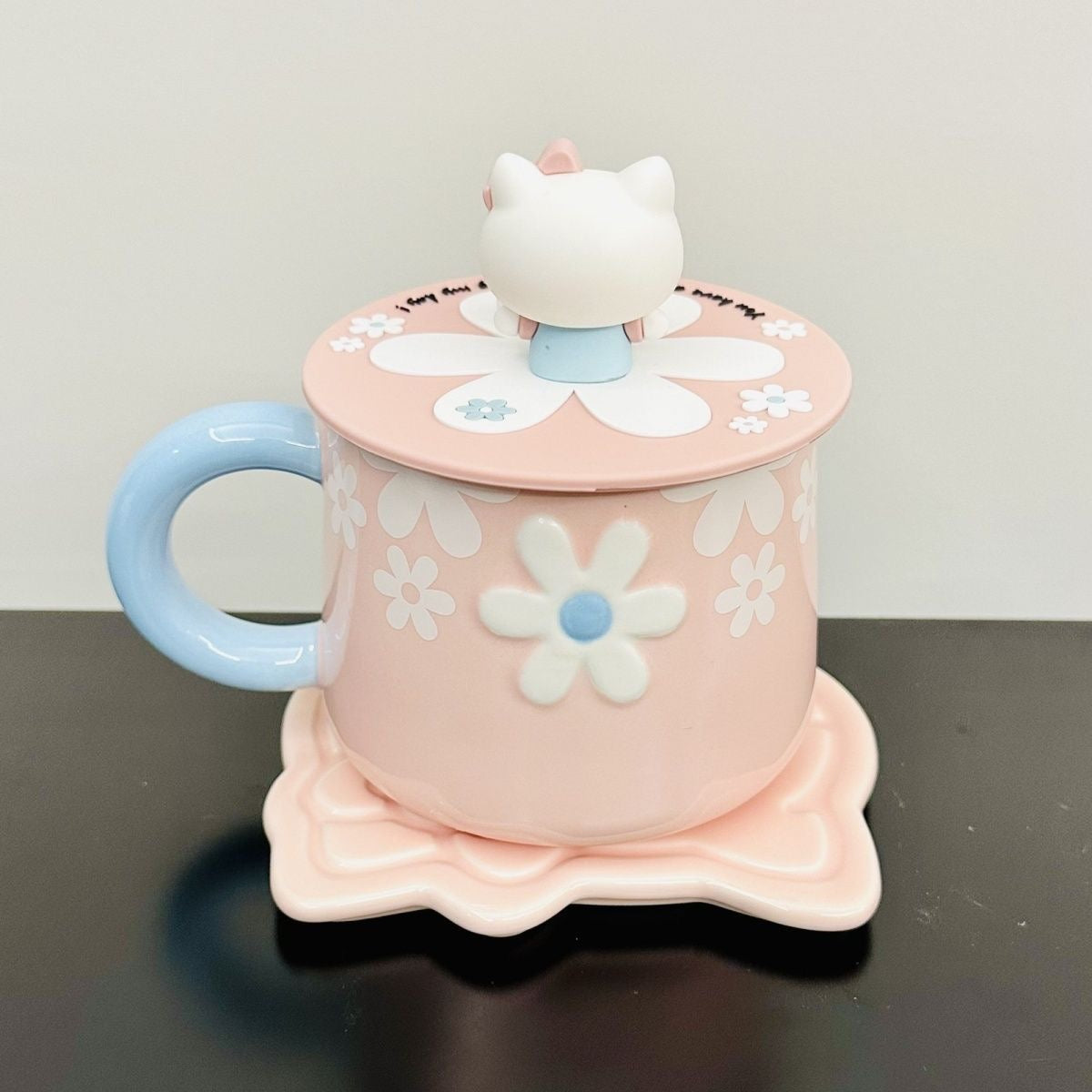 Hello Kitty Ceramic Cup with Coaster Silicon Lid 400ml