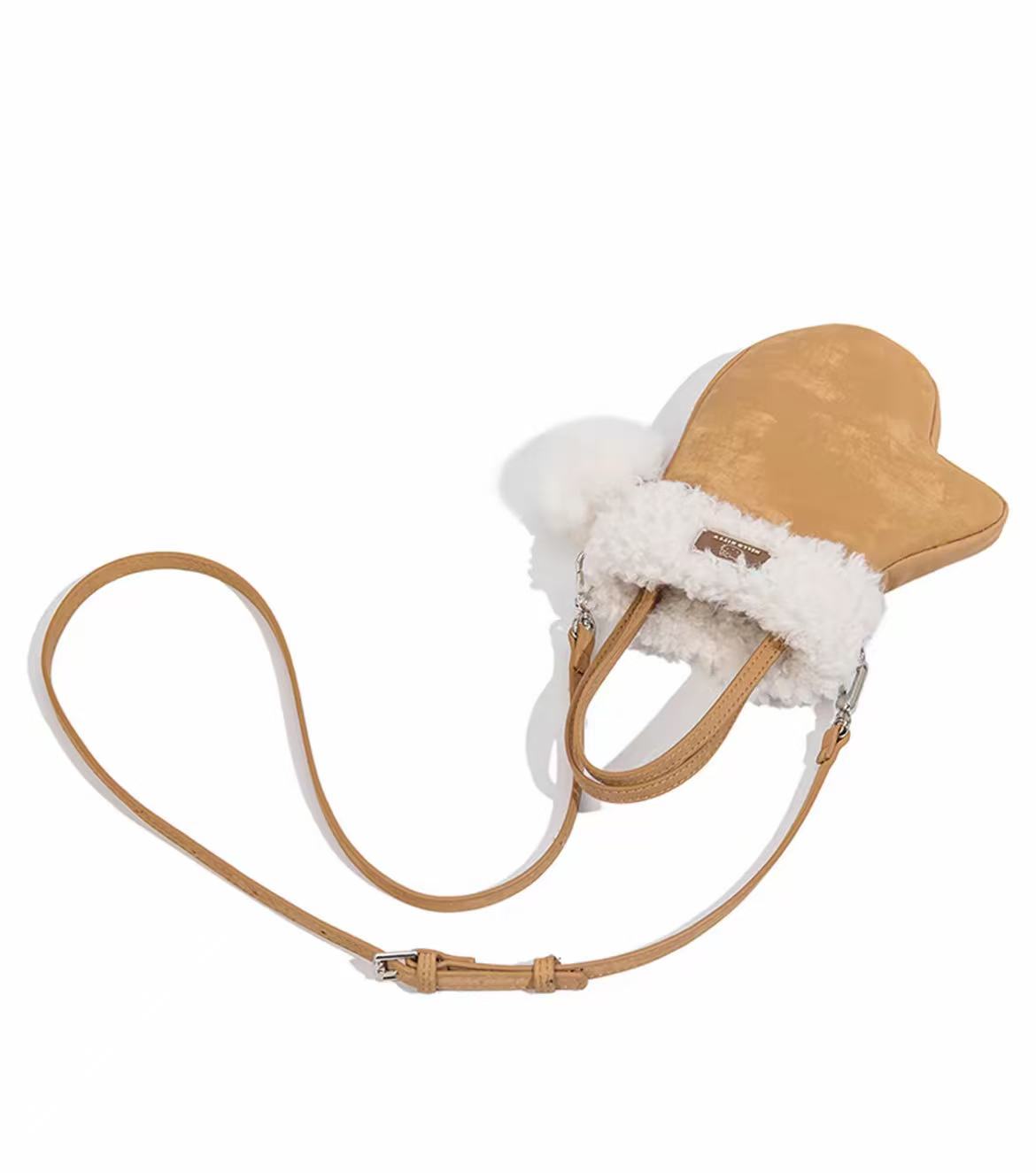 Hello Kitty Christmas Glove Bag Crossbody bag