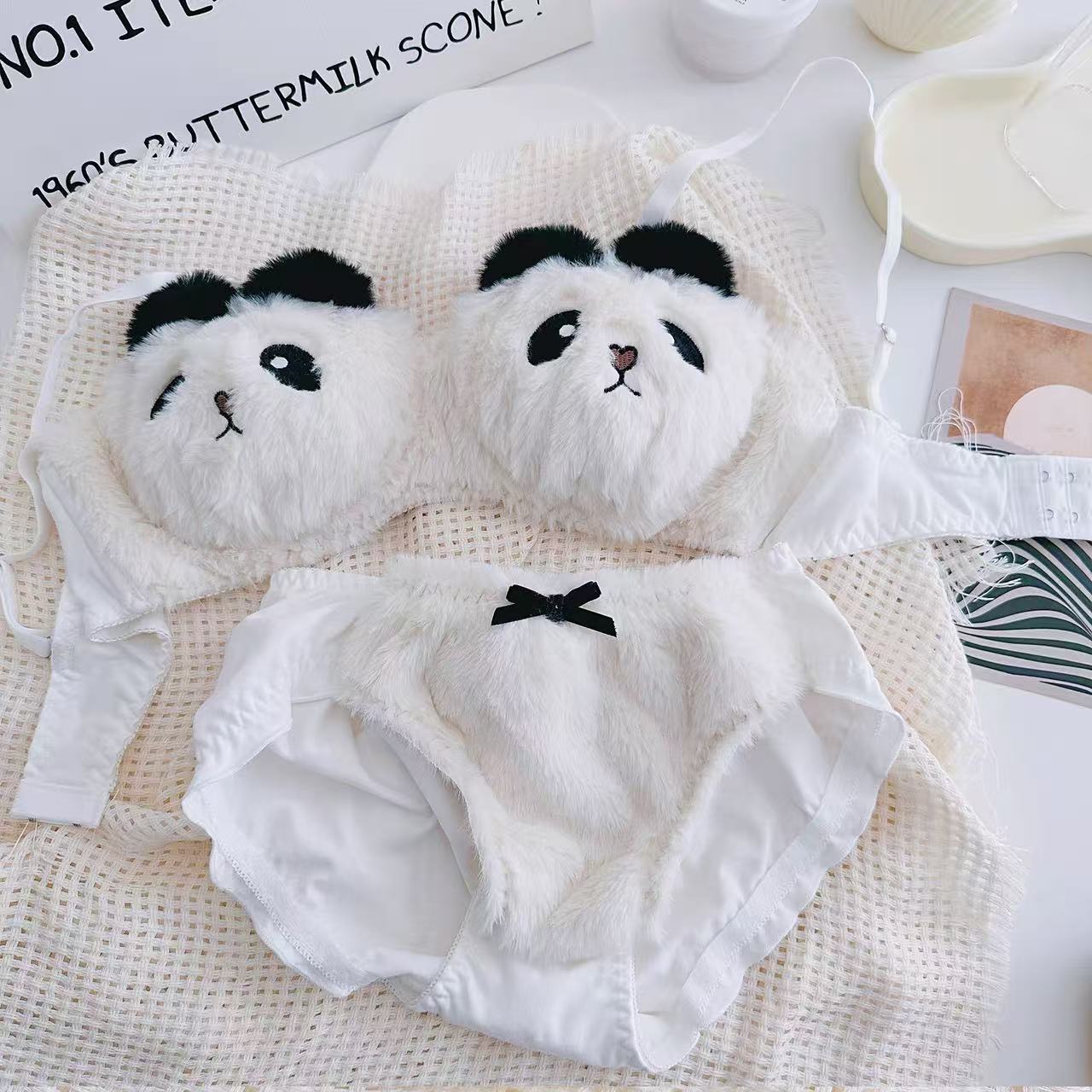 Plush wire-free bra and lingerie set, cute yet sexy.