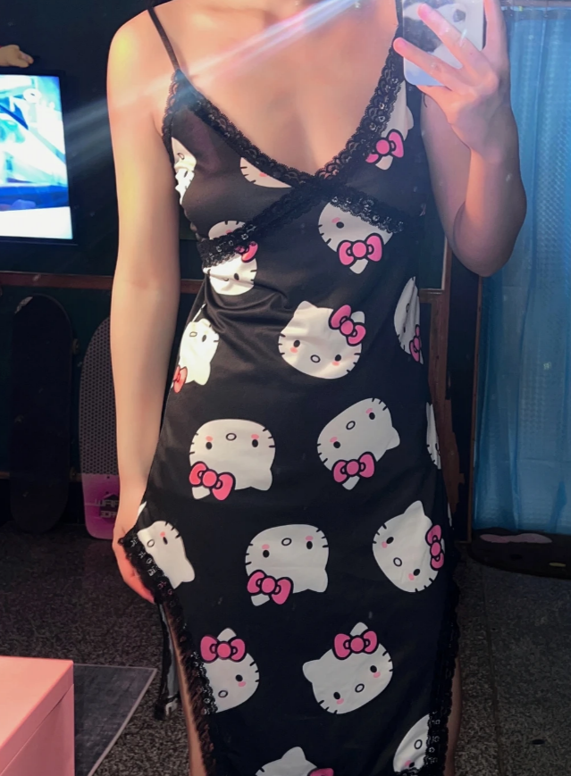 HK bathrobe V-neck camisole nightgown
