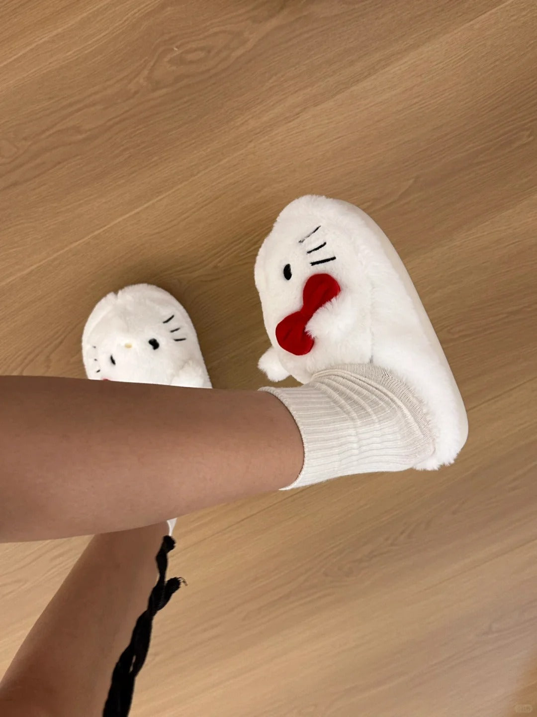 Hello Kitty Fuzzy Slippers Women Kawaii Slippers