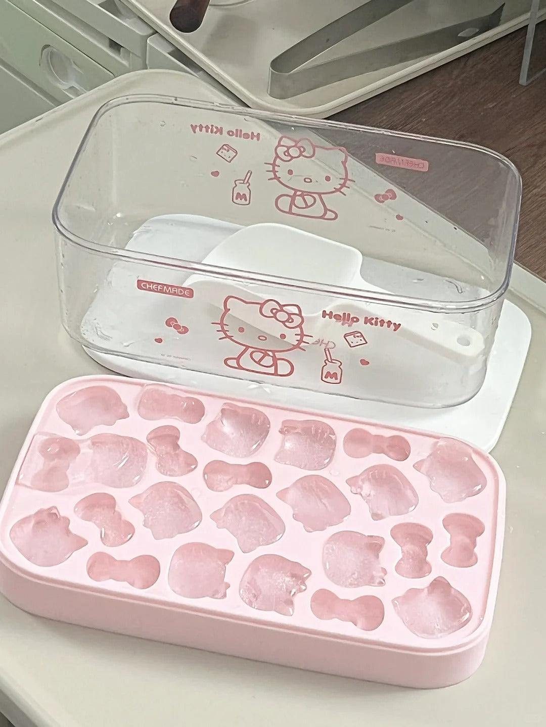 Hello Kitty Shaped Ice Cube Tray with Lid and Bin (with Scoop)