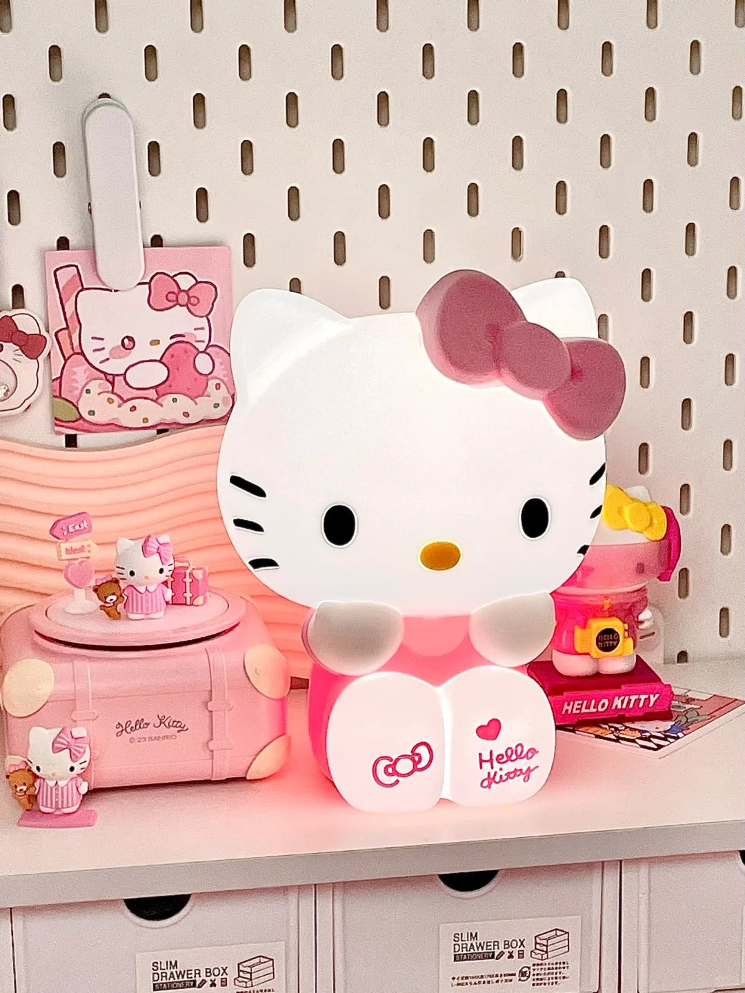 Hello Kitty Touch lamp