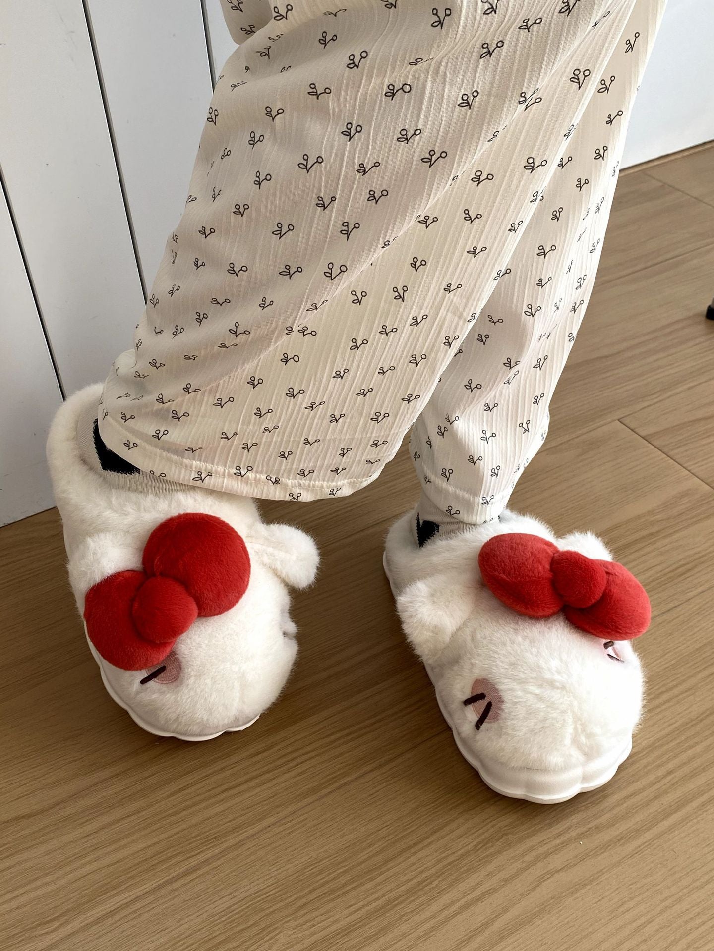 Fuzzy Slippers Women Kawaii Slippers for Women Fluffy Kawaii House Slippers Cute Slippers