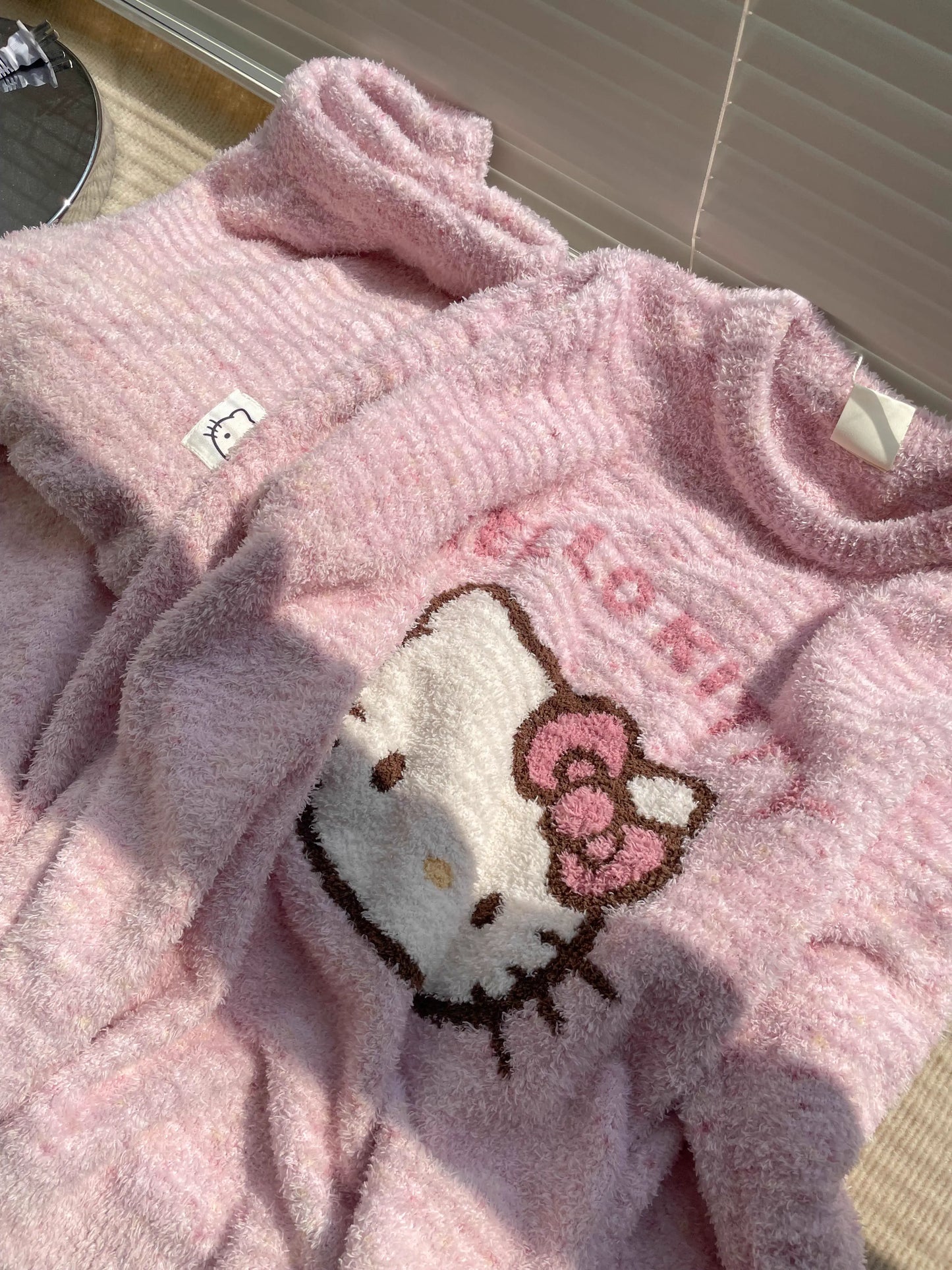 Hello Kitty fuzzy Long Sleeve Lounge wear Pajama Set