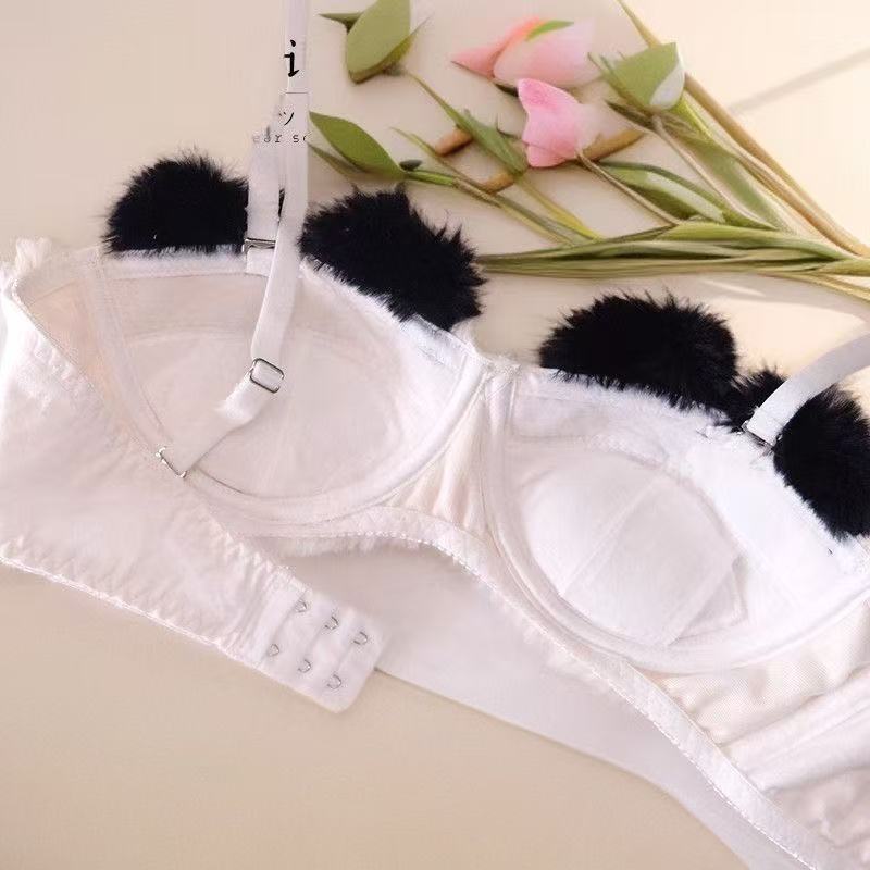 Plush wire-free bra and lingerie set, cute yet sexy.