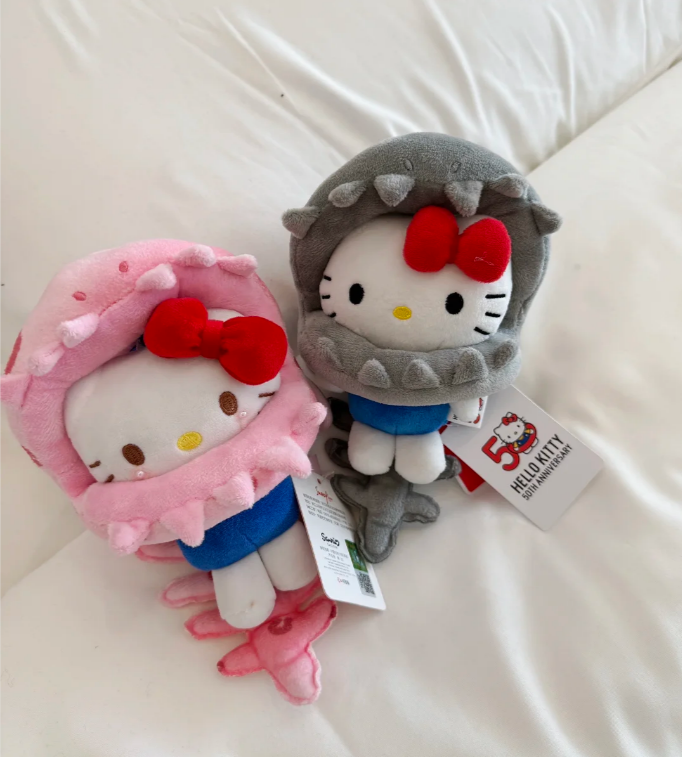 HK Dragon Bone Cat Keychain