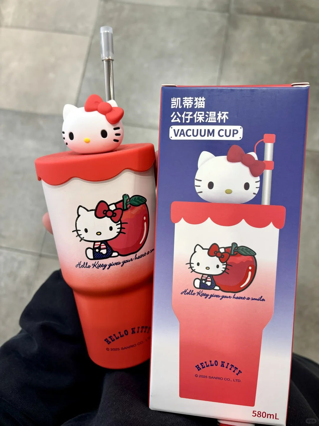 Hello Kitty Straw Stainless Steel vacuum bottle 580ml
